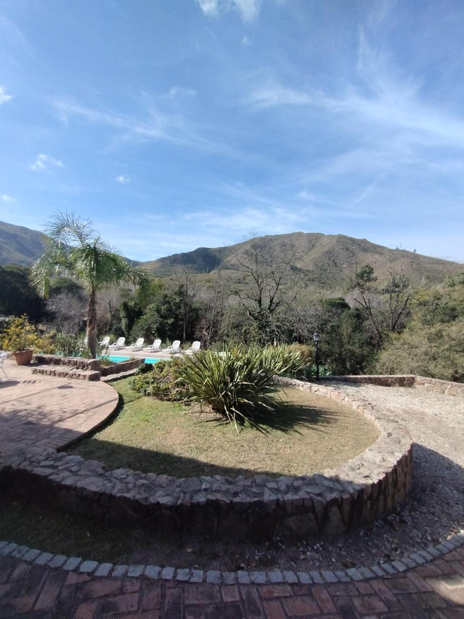 Cabanas El Mirador La Falda Esterno foto